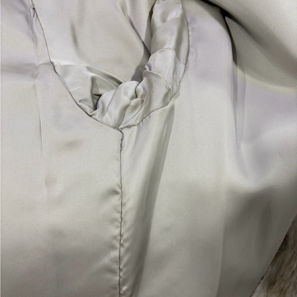 Blue Fox fur coat in good condition - Picture 5 of 15